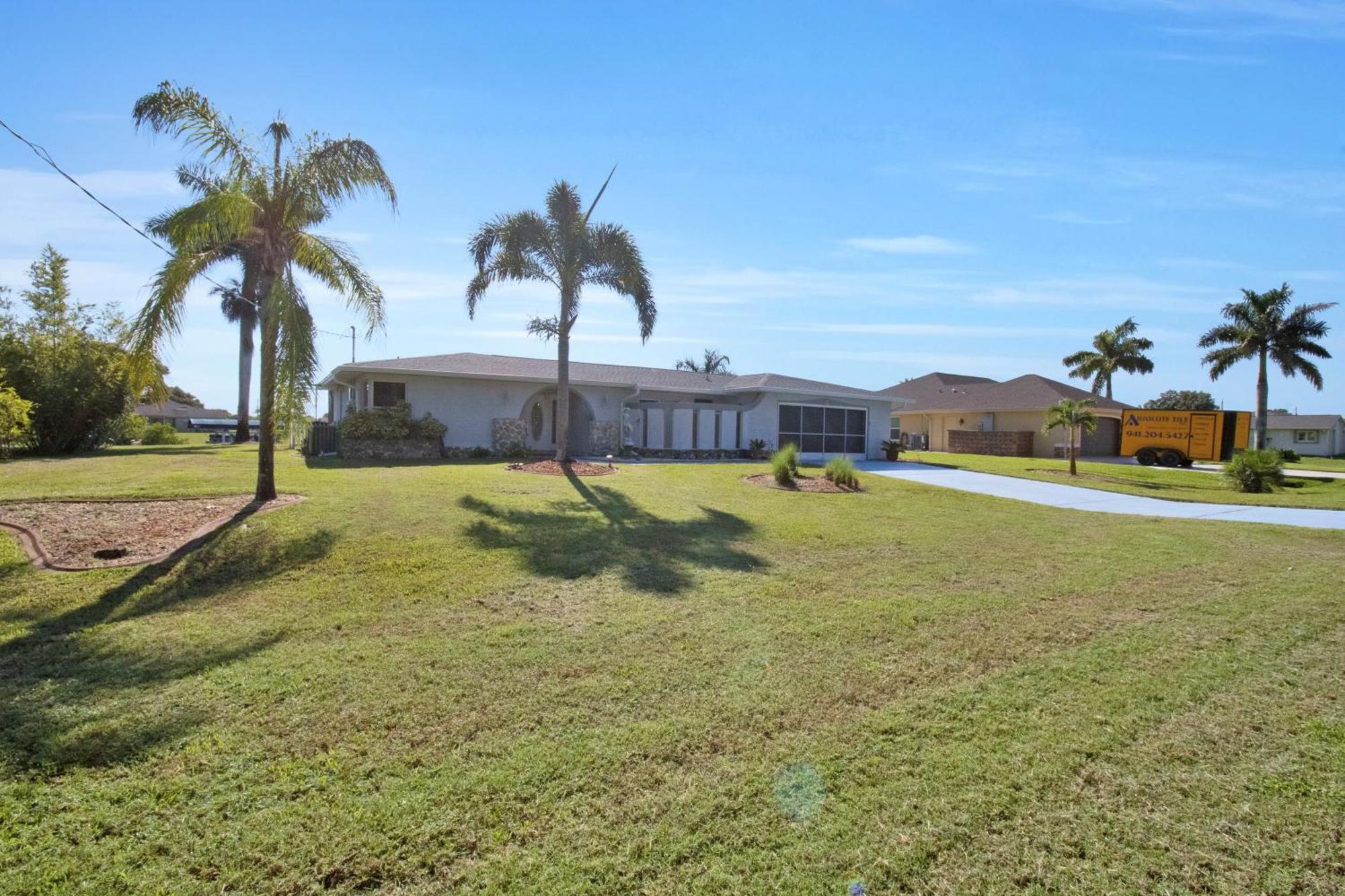 Pet Friendly Canal Front 3-Bedroom Grand Villa With Pool, Linai And Dock ポート・シャーロット エクステリア 写真