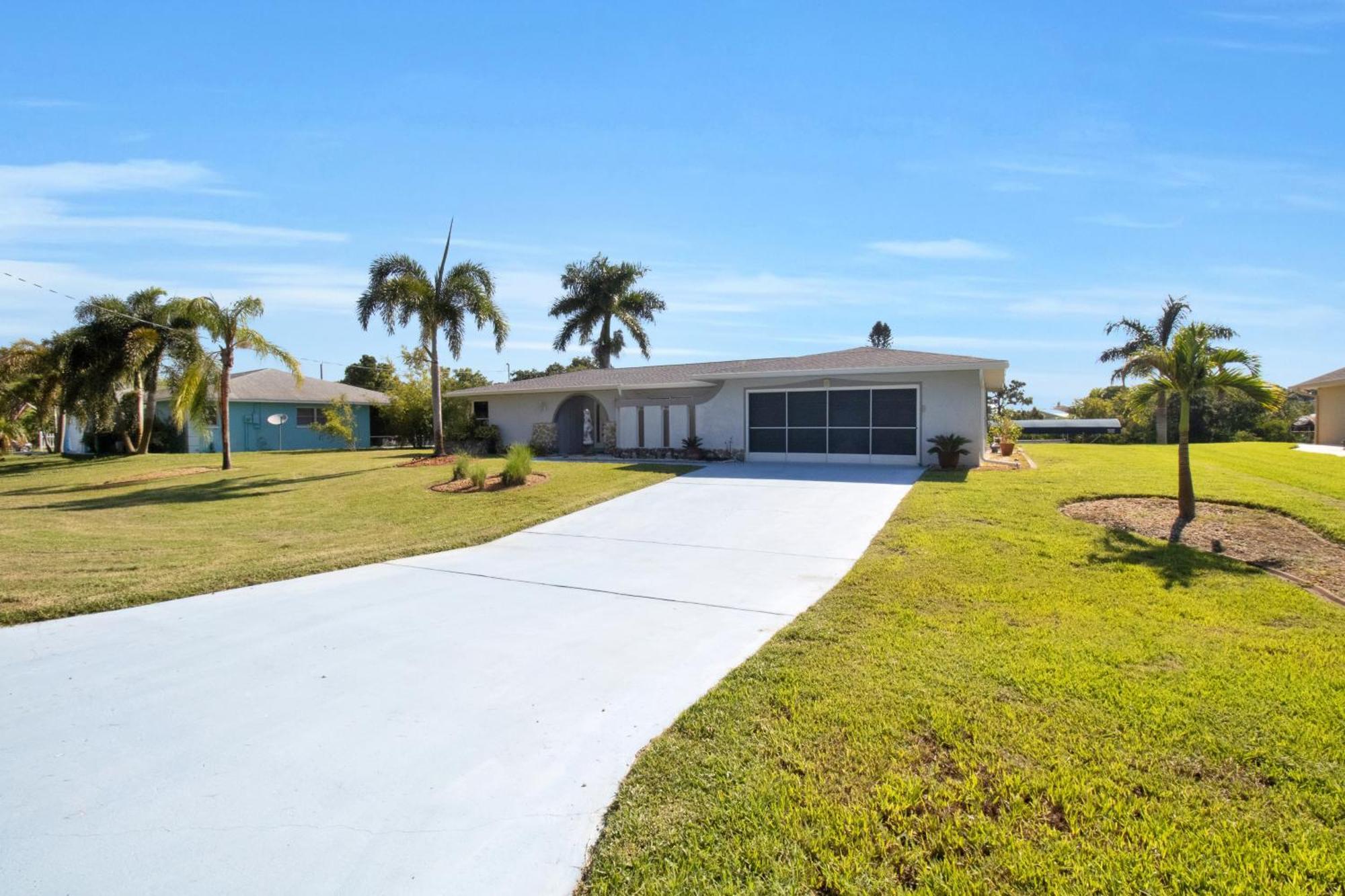 Pet Friendly Canal Front 3-Bedroom Grand Villa With Pool, Linai And Dock ポート・シャーロット エクステリア 写真