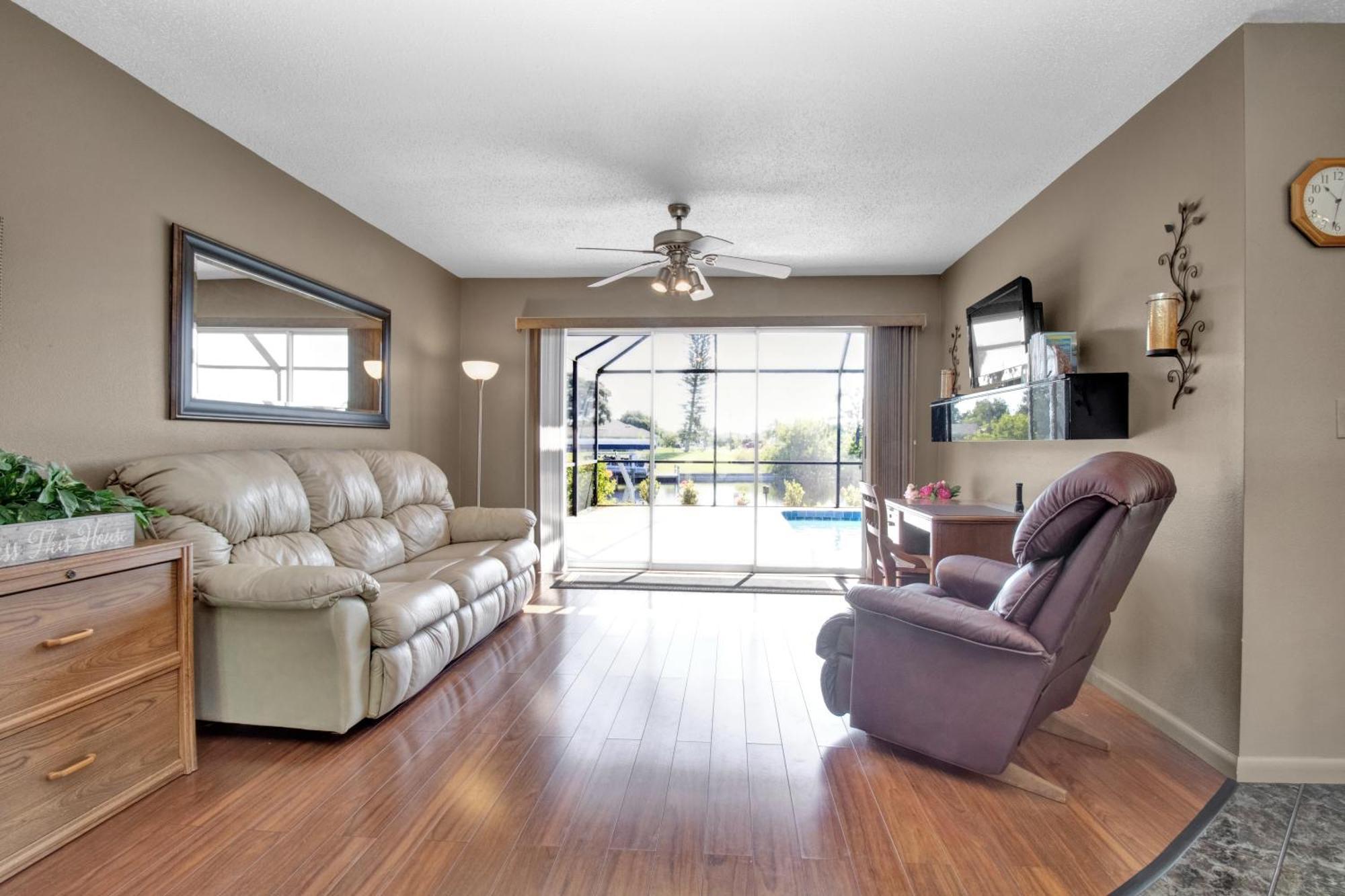 Pet Friendly Canal Front 3-Bedroom Grand Villa With Pool, Linai And Dock ポート・シャーロット エクステリア 写真