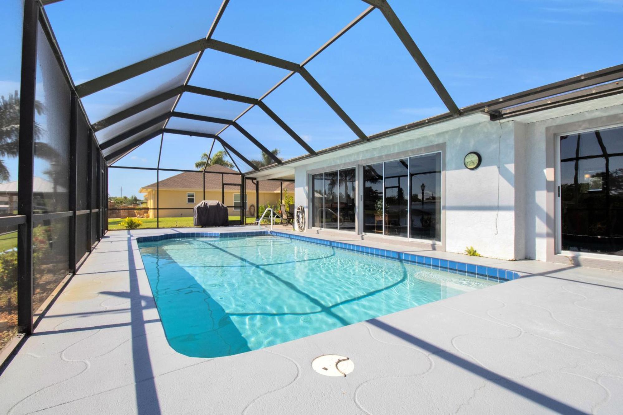 Pet Friendly Canal Front 3-Bedroom Grand Villa With Pool, Linai And Dock ポート・シャーロット エクステリア 写真